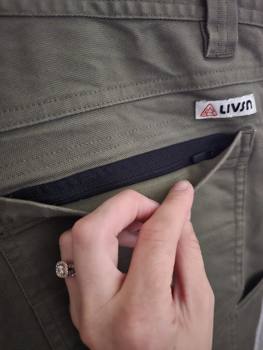 Livsn mens designs